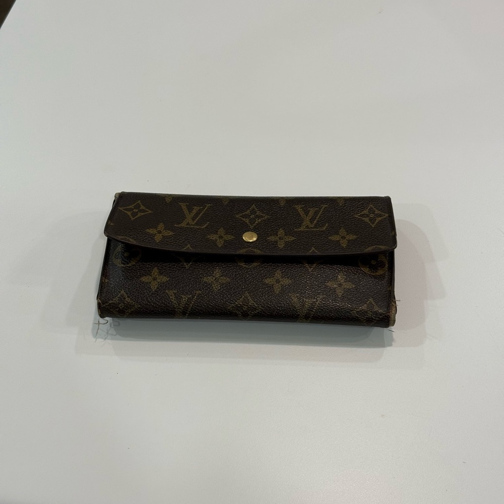 Louis Vuitton Brown Monogram Wallet - Picture 2 of 13